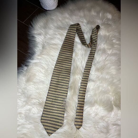 LOUIS FERAUD SILK TIE MUSTARD NAVY BLUE & WHITE - Picture 1 of 3